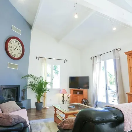 Villa Lovely In Buisson With Private Swimming Pool *
